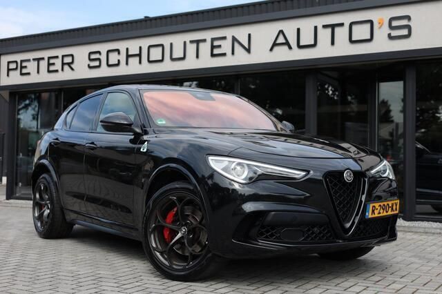 Zwart Gebruikt 2018 Alfa Romeo Stelvio Quadrifoglio SUV | € 43.950 (Super prijs) - Afbeelding 1/4