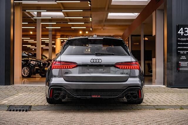 Occasion Audi RS6 S-Line 740 PK (544 kW) 2021 Grijs Stationwagen