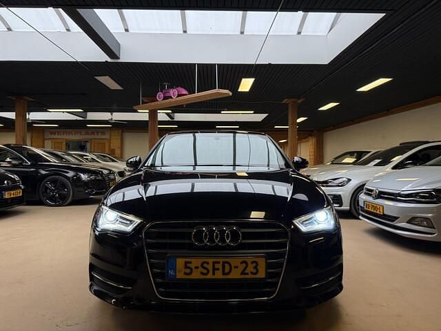Occasion Audi A3 Sportback Attraction 122 PK (89 kW) 2013 Zwart Hatchback