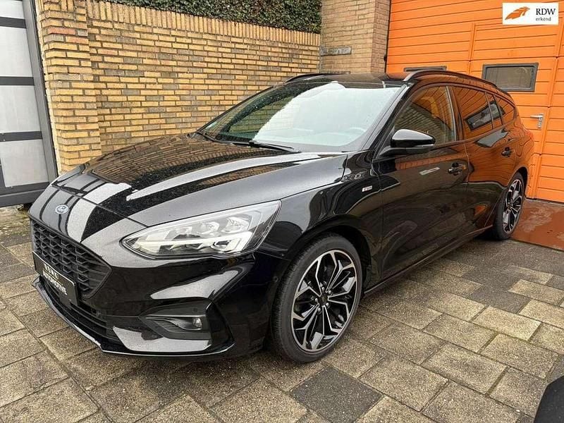 Zwart Gebruikt 2020 Ford Focus Business Edition Stationwagen | € 13.999 (Super prijs) - Afbeelding 1/4