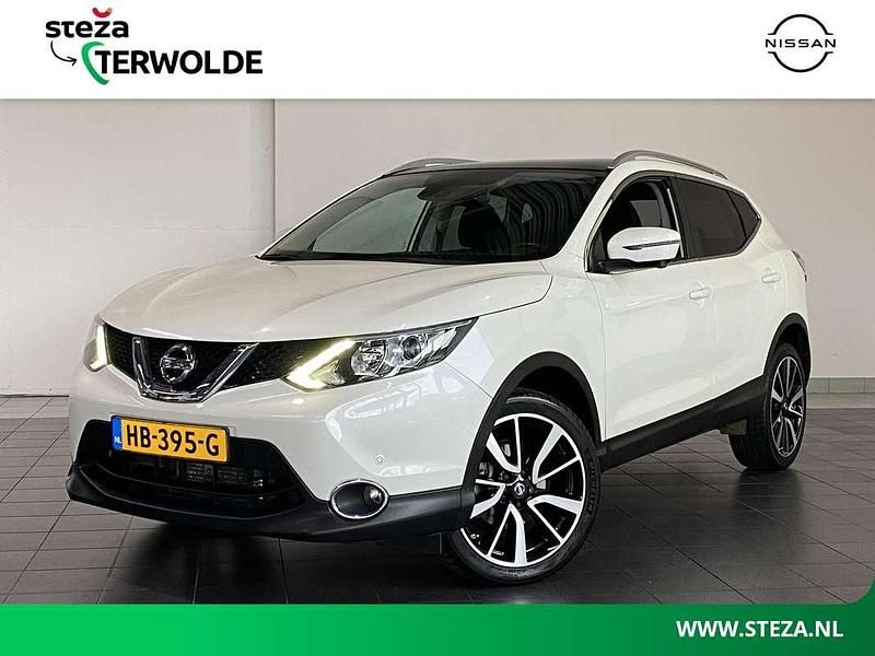 Brilliant white Occasion 2015 Nissan Qashqai SUV | € 12.945 (Eerlijke prijs) - Afbeelding 1/4