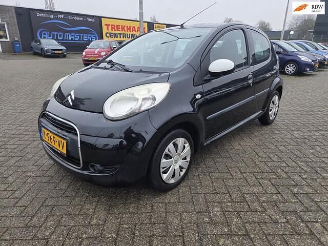 Zwart Occasion 2010 Citroën C1 Hatchback | € 3.650 (Eerlijke prijs) - Afbeelding 1/4
