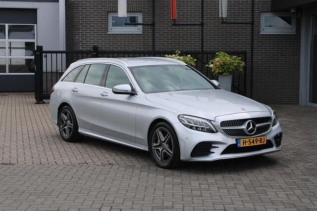 Grijs Gebruikt 2020 Mercedes C160 Business Coupé | € 27.450 (Eerlijke prijs) - Afbeelding 1/4