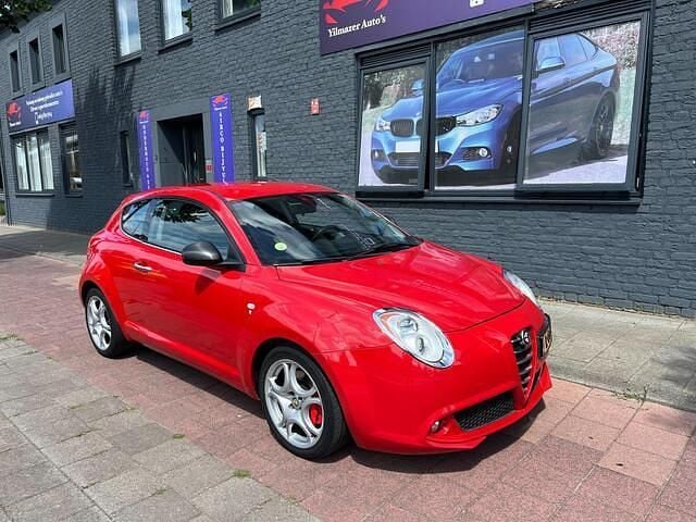 Rood Gebruikt 2009 Alfa Romeo MiTo Hatchback | € 1.749 (Super prijs) - Afbeelding 1/4