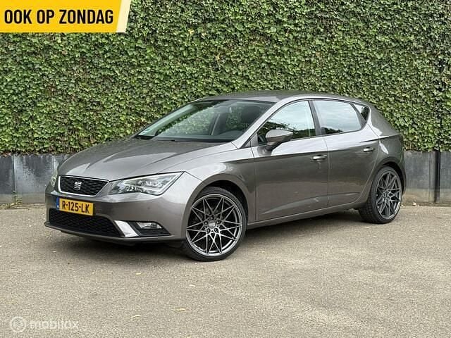 Grijs Gebruikt 2014 Seat Leon Hatchback | € 9.690 (Eerlijke prijs) - Afbeelding 1/4