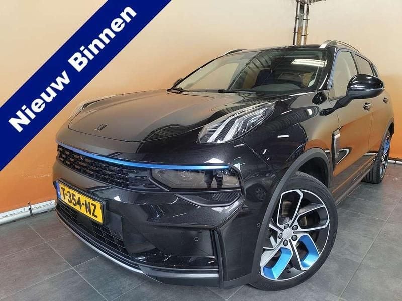 Zwart Gebruikt 2023 Lynk & Co 01 SUV | € 26.850 (Eerlijke prijs) - Afbeelding 1/4