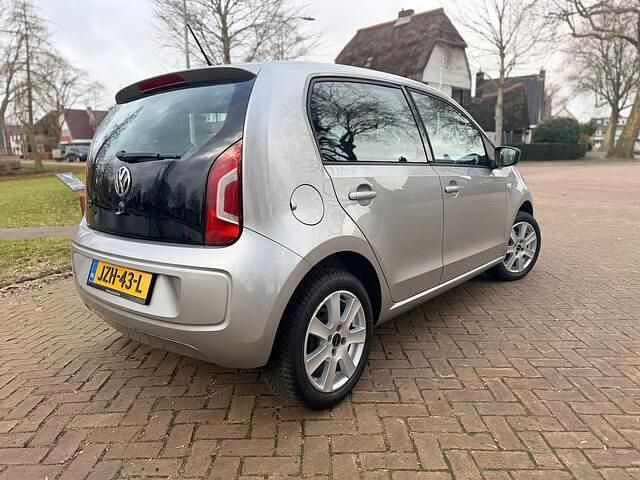 Occasion VW up! Cup 60 PK (44 kW) 2015 Grijs (metallic) Hatchback