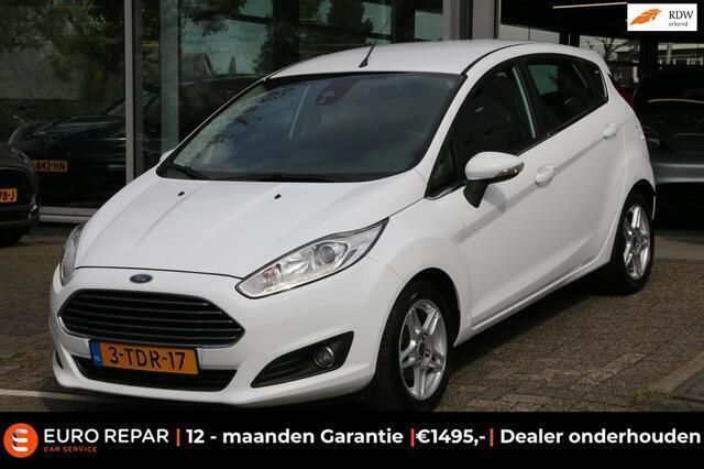 Wit Gebruikt 2014 Ford Fiesta Titanium Hatchback | € 7.395 (Goede deal) - Afbeelding 1/4