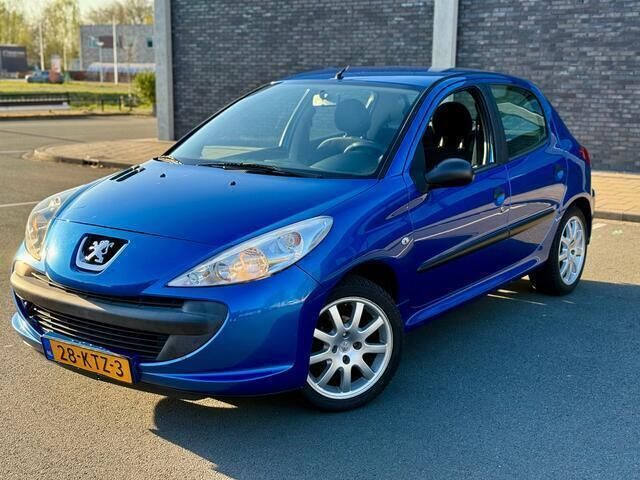 Blauw Gebruikt 2009 Peugeot 206+ Hatchback | € 1.349 (Eerlijke prijs) - Afbeelding 1/4