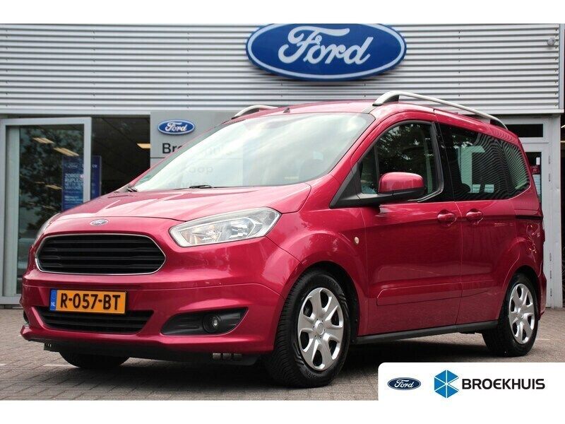 Rood Gebruikt 2015 Ford Tourneo Courier Titanium MPV | € 11.400 (Eerlijke prijs) - Afbeelding 1/4