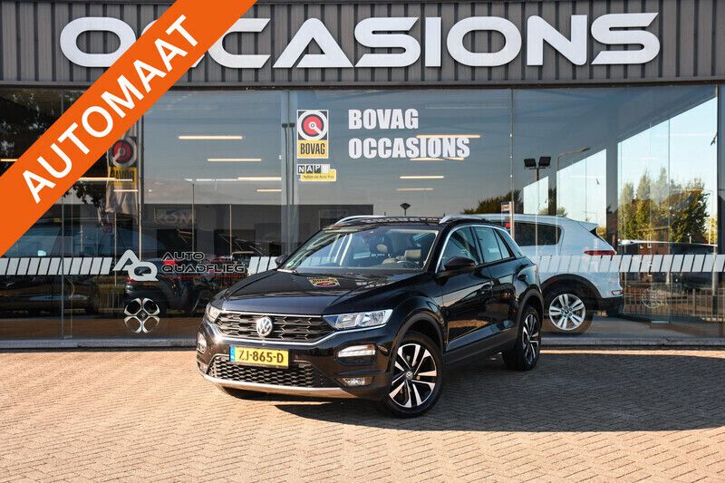 Zwart Gebruikt 2019 VW T-Roc Style SUV | € 24.950 (Eerlijke prijs) - Afbeelding 1/4