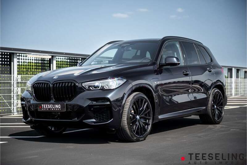 Zwart Gebruikt 2022 BMW X5 Executive SUV | € 68.950 (Eerlijke prijs) - Afbeelding 1/4
