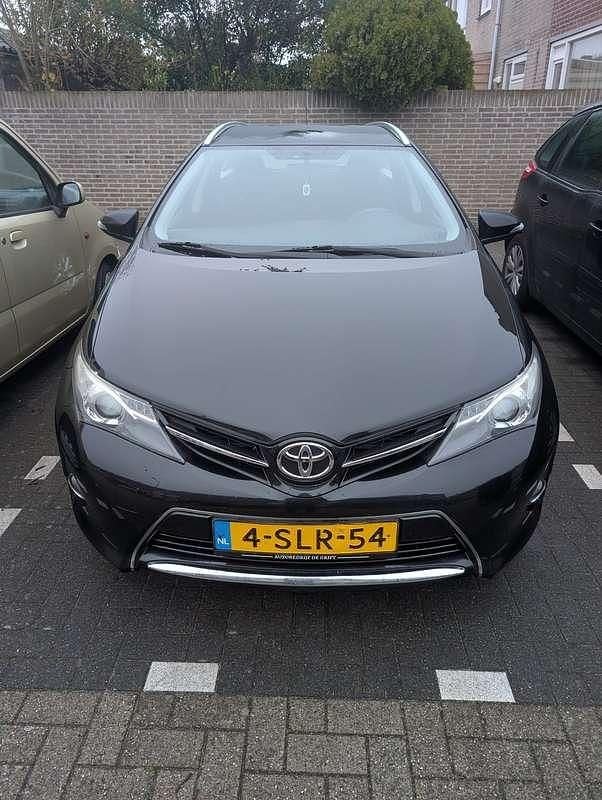 Occasion Toyota Auris 124 PK (91 kW) 2013 Zwart Stationwagen