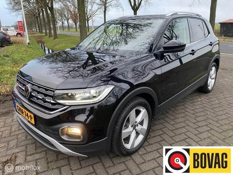 Zwart Gebruikt 2021 VW T-Cross Style SUV | € 24.995 (Eerlijke prijs) - Afbeelding 1/4
