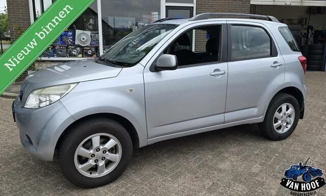Grijs Gebruikt 2008 Daihatsu Terios SUV | € 5.749 (Eerlijke prijs) - Afbeelding 1/4
