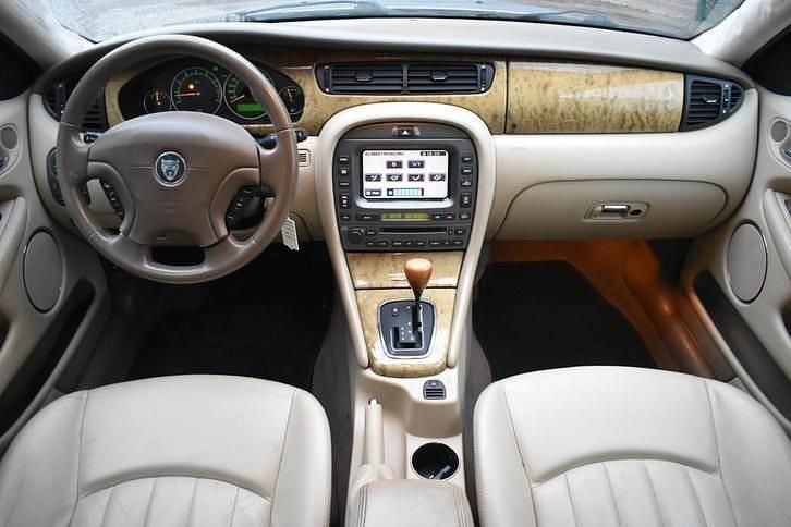 Occasion Jaguar X-type Executive 196 PK (144 kW) 2004 Grijs Sedan