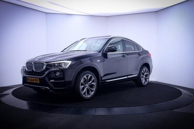 Zwart Gebruikt 2015 BMW X4 Executive SUV | € 28.950 (Eerlijke prijs) - Afbeelding 1/4