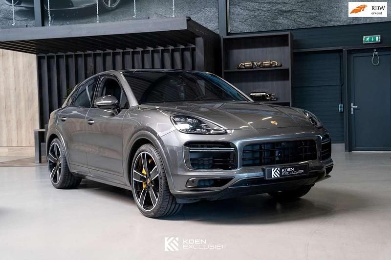 Grijs Gebruikt 2021 Porsche Cayenne Turbo S SUV | € 119.950 (Eerlijke prijs) - Afbeelding 1/4