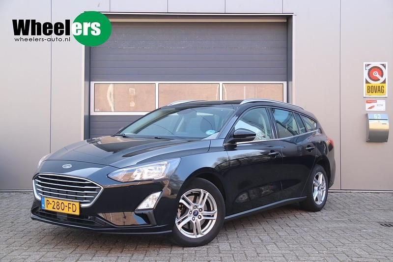 Zwart Gebruikt 2022 Ford Focus Business Edition Stationwagen | € 15.995 (Goede deal) - Afbeelding 1/4