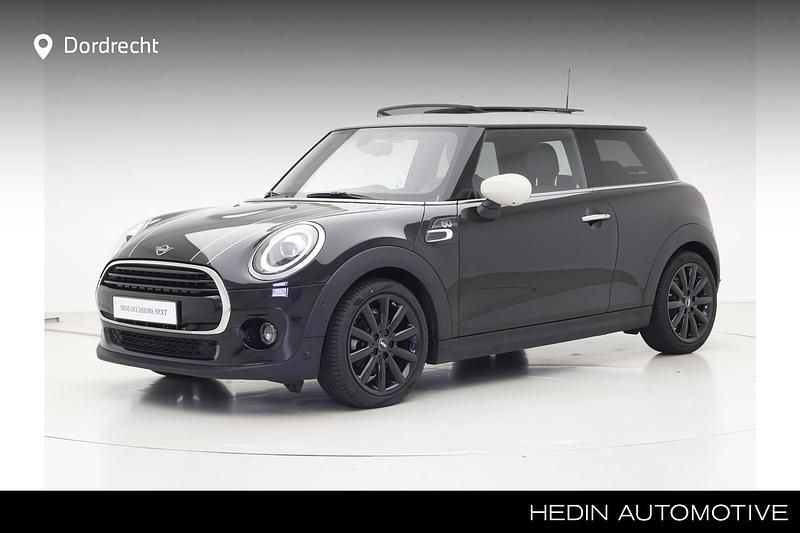 Zwart Gebruikt 2020 Mini Cooper Hatchback | € 23.895 - Afbeelding 1/4