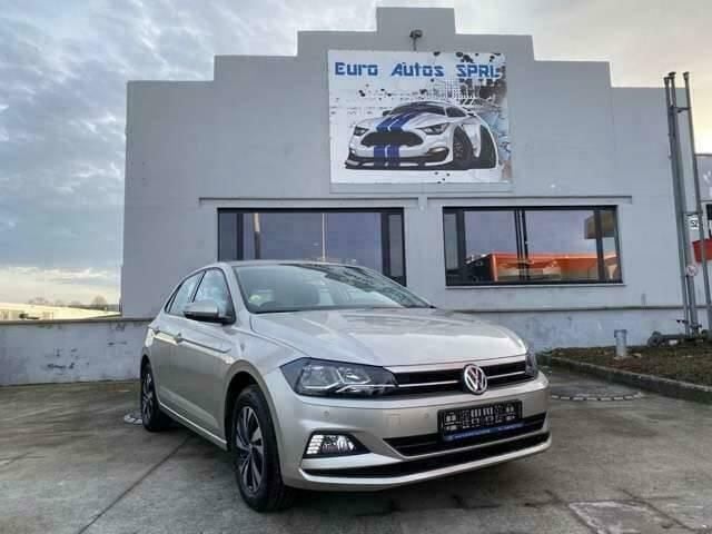 Beige Gebruikt 2018 VW Polo Comfortline Sedan | € 14.499 (Eerlijke prijs) - Afbeelding 1/4