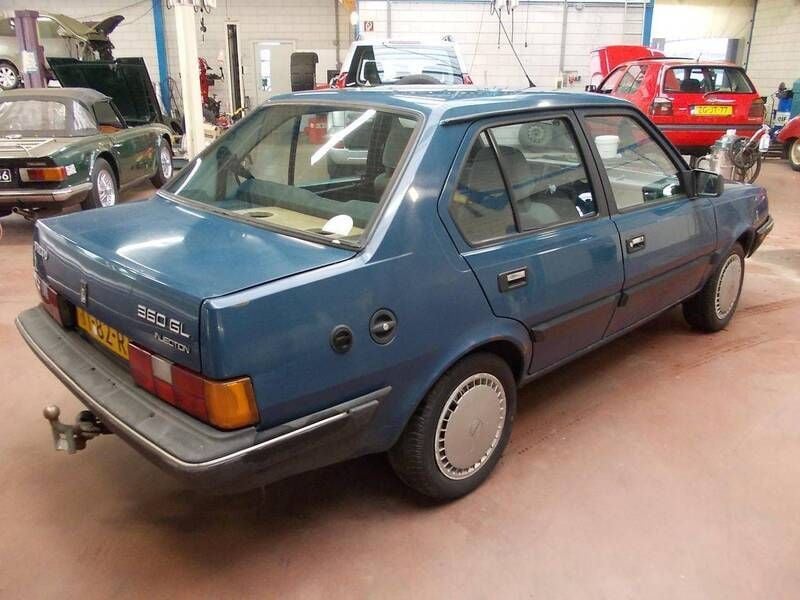 Blauw Gebruikt 1988 Volvo 360 Sedan | € 1.450 - Afbeelding 1/4