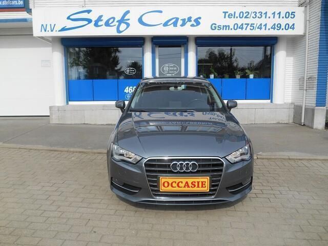 Grijs Occasion 2013 Audi A3 Ambition | € 12.950 (Duur) - Afbeelding 1/4