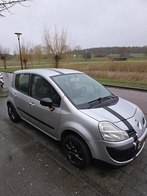 Occasion Renault Modus 74 PK (54 kW) 2011 MPV