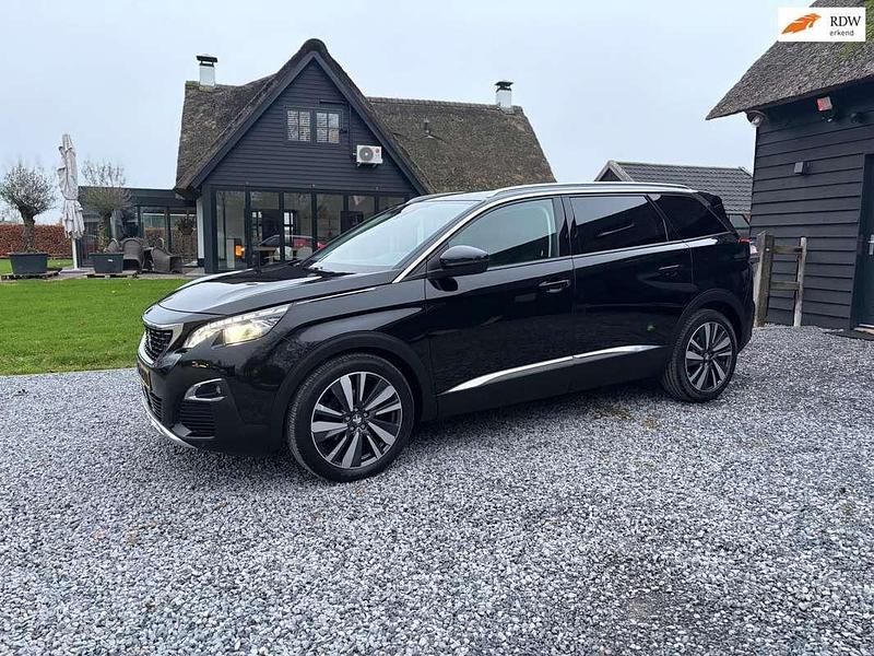 Zwart Gebruikt 2019 Peugeot 5008 Premium SUV | € 12.950 (Super prijs) - Afbeelding 1/4