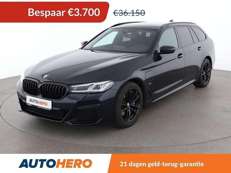 Zwart Gebruikt 2021 BMW 530e M Sport Stationwagen | € 32.649 (Super prijs) - Afbeelding 1/3