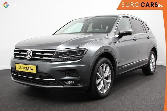 Grijs Gebruikt 2021 VW Tiguan Allspace Highline SUV | € 37.440 (Eerlijke prijs) - Afbeelding 1/4