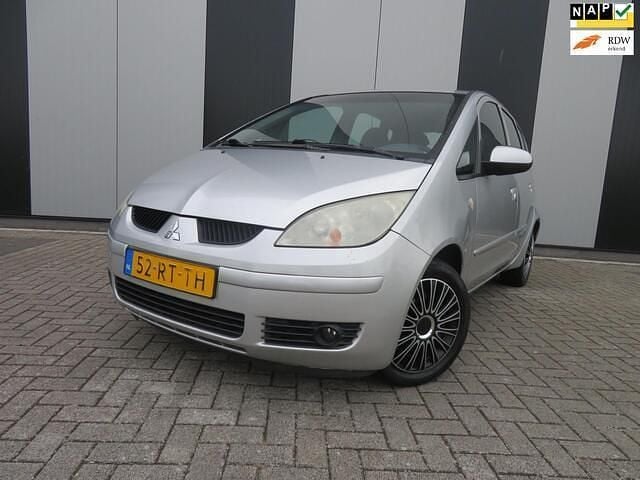 Grijs Gebruikt 2005 Mitsubishi Colt Invite Hatchback | € 1.950 (Eerlijke prijs) - Afbeelding 1/4