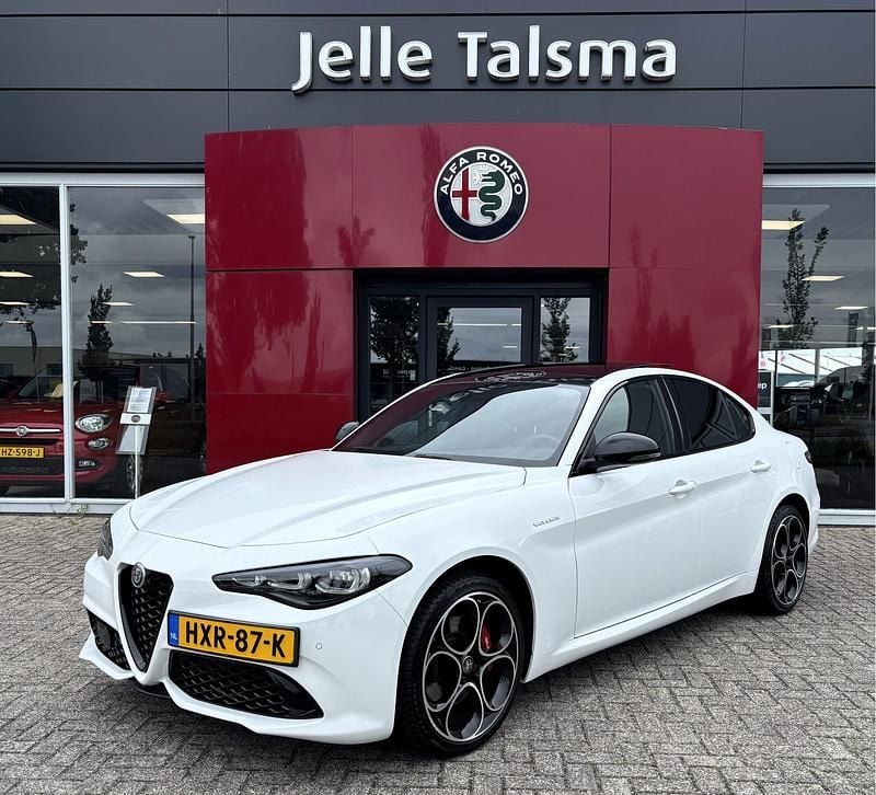 Wit Gebruikt 2024 Alfa Romeo Giulia Veloce Sedan | € 56.945 - Afbeelding 1/4