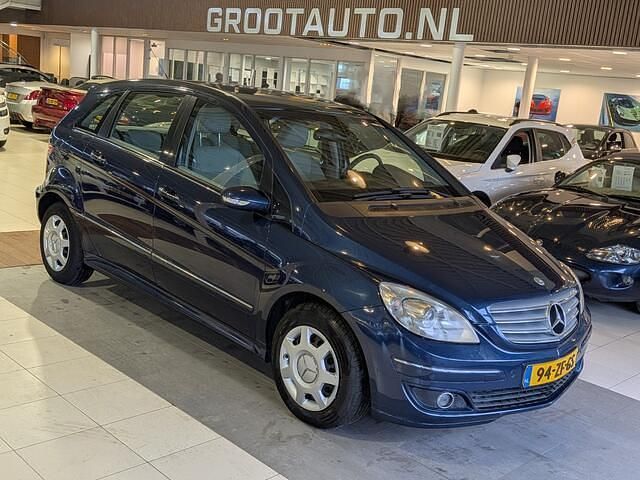Blauw (metallic) Occasion 2008 Mercedes B170 MPV | € 6.744 (Eerlijke prijs) - Afbeelding 1/4