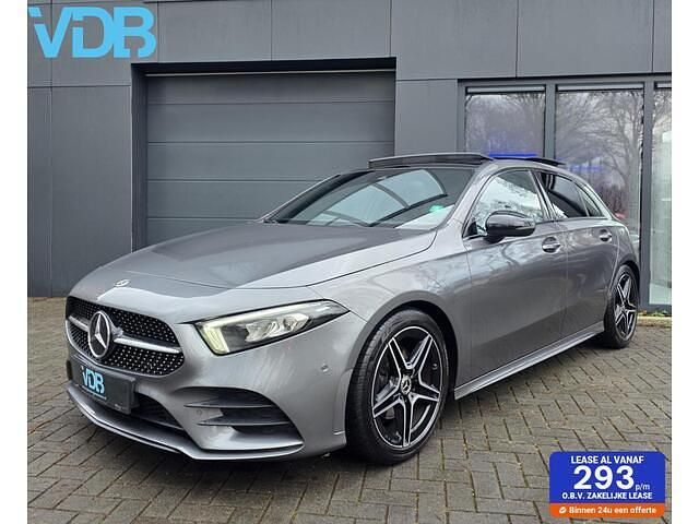Grijs Occasion 2019 Mercedes A180 AMG Hatchback | € 21.900 (Eerlijke prijs) - Afbeelding 1/4