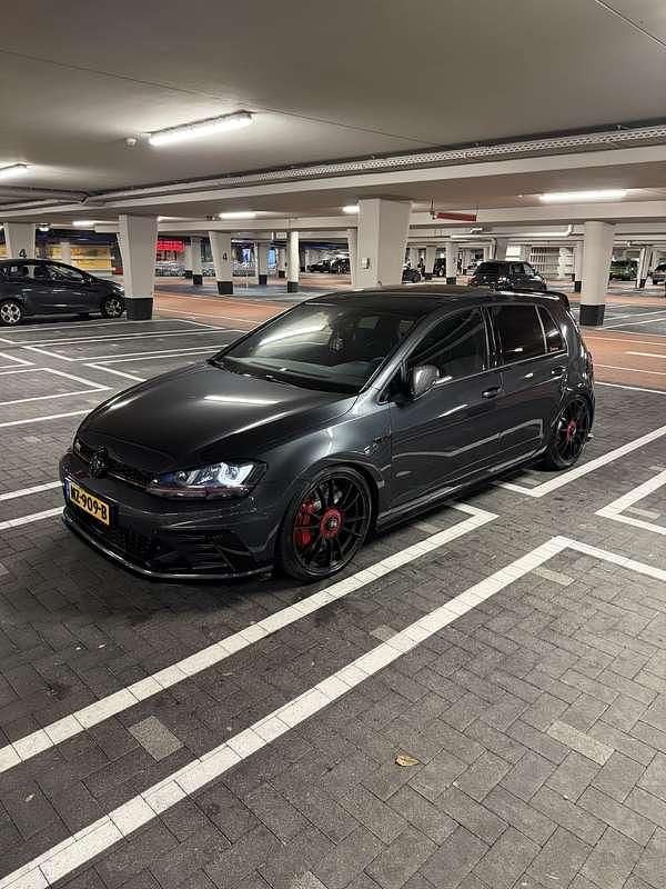 Grijs Occasion 2017 VW Golf VII GTI Clubsport Hatchback | € 27.999 (Duur) - Afbeelding 1/4