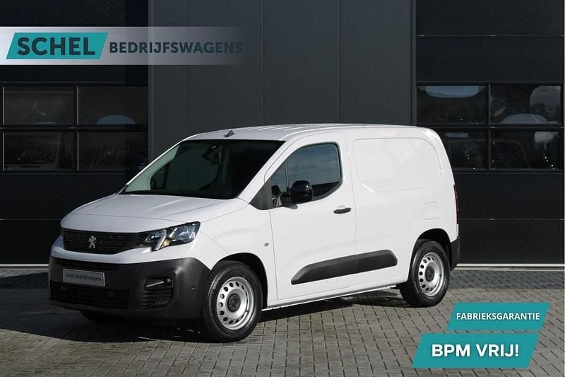 Wit (metallic) Gebruikt 2024 Peugeot E-Partner MPV | € 19.950 (Super prijs) - Afbeelding 1/4