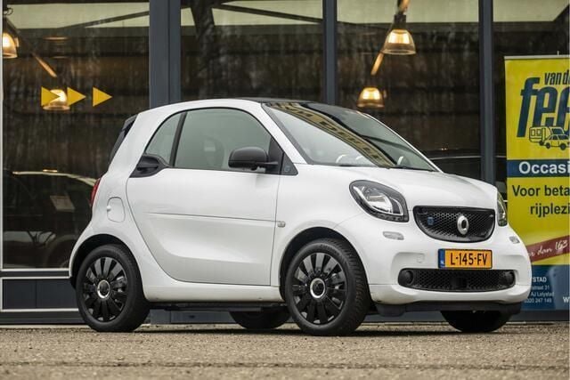 Wit Gebruikt 2020 Smart ForTwo Electric Drive Hatchback | € 8.950 - Afbeelding 1/4