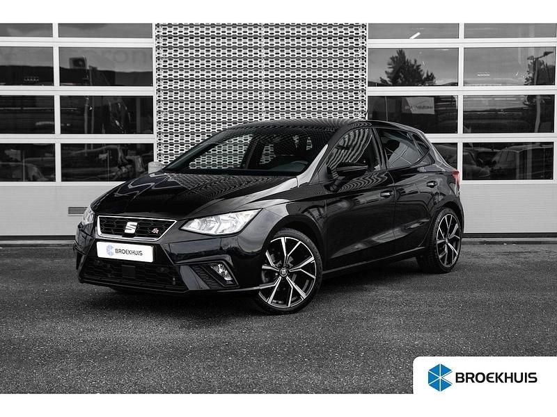 Zwart Gebruikt 2021 Seat Ibiza Business Hatchback | € 18.490 (Eerlijke prijs) - Afbeelding 1/4