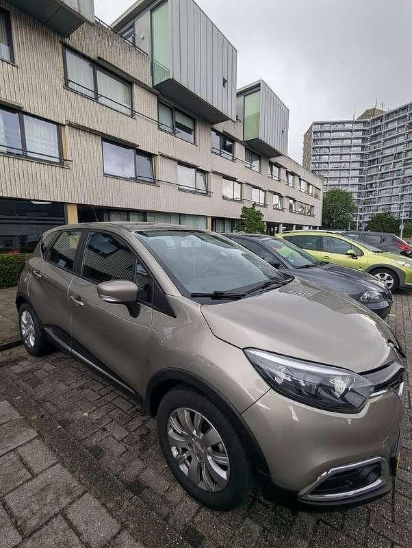 Gebruikt 2014 Renault Captur Dynamique SUV | € 10.900 (Goede deal) - Afbeelding 1/4