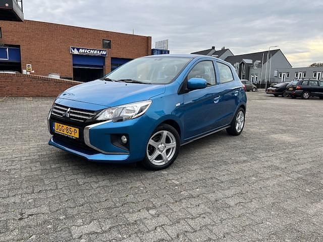 Blauw Occasion 2022 Mitsubishi Space Star Hatchback | € 10.895 (Eerlijke prijs) - Afbeelding 1/4