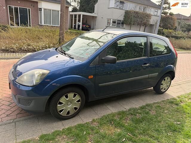Occasion Ford Fiesta 69 PK (50 kW) 2006 Blauw Hatchback