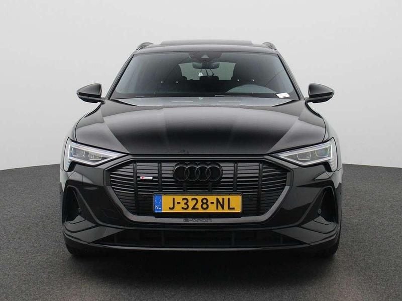 Occasion Audi e-tron Design 230 kW (313 PK) 2020 Zwart (metallic) SUV