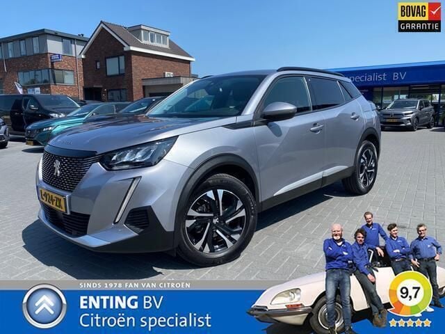 Grijs Gebruikt 2021 Peugeot 2008 Allure SUV | € 18.400 (Goede deal) - Afbeelding 1/4