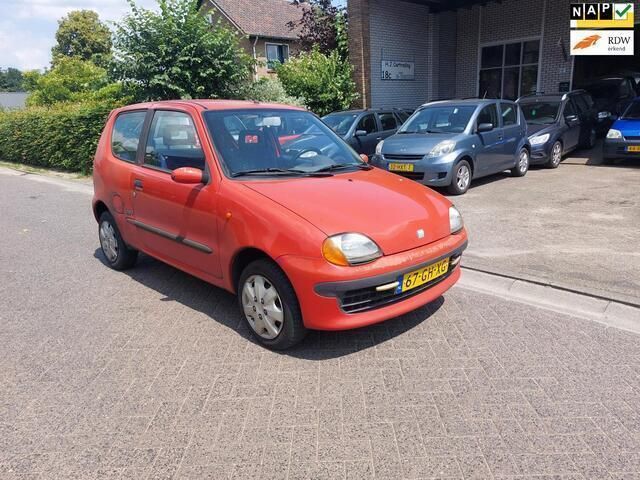 Rood Gebruikt 2000 Fiat Seicento Hatchback | € 499 (Goede deal) - Afbeelding 1/4