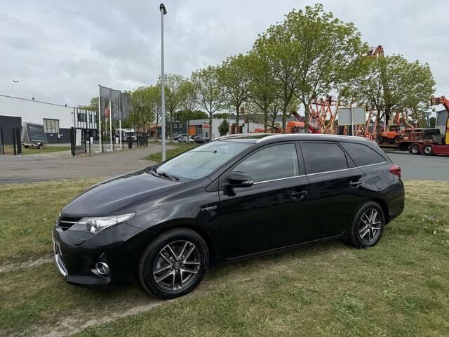 Occasion Toyota Auris 99 PK (72 kW) 2014 Zwart Hatchback