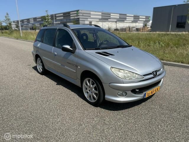 Occasion Peugeot 206 Quiksilver 109 PK (80 kW) 2003 Grijs Stationwagen
