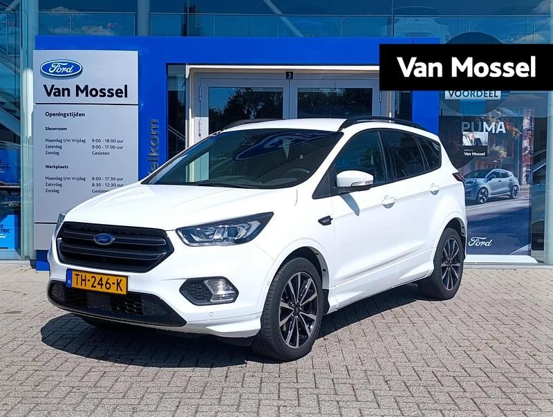 Wit Gebruikt 2018 Ford Kuga ST-Line SUV | € 18.845 (Iets duurder) - Afbeelding 1/4