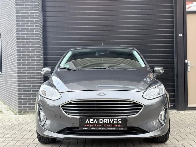 Occasion Ford Fiesta Premium 101 PK (74 kW) 2017 Grijs Hatchback