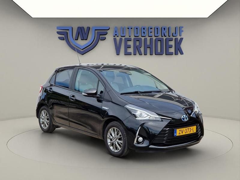 Zwart Gebruikt 2019 Toyota Yaris Hatchback | € 15.695 (Eerlijke prijs) - Afbeelding 1/4